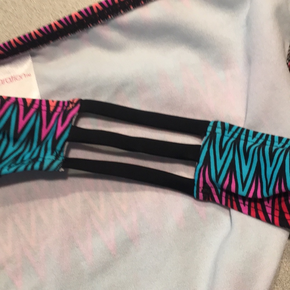 Colorful bikini - Picture 7 of 7